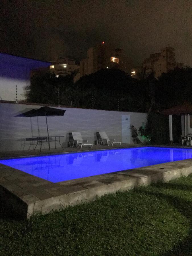 Casa Na Praia De Enseada * Guaruja