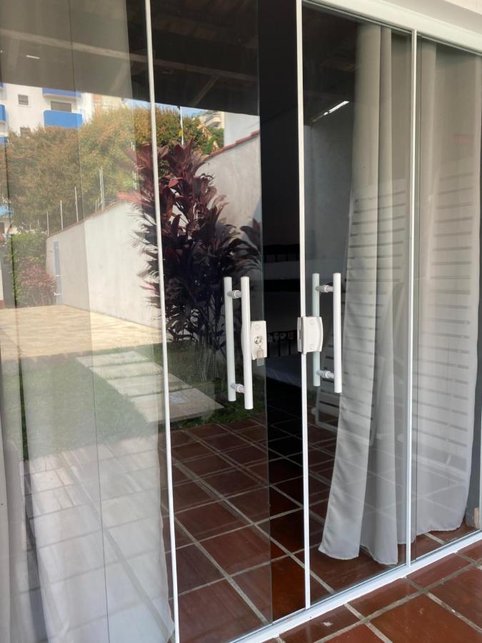 Casa Na Praia De Enseada * Guaruja